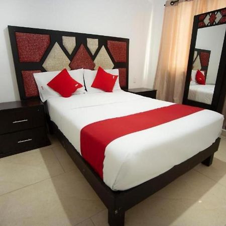 Hotel Alemco Монтеррей Экстерьер фото