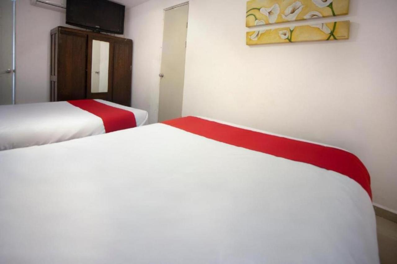 Hotel Alemco Монтеррей Экстерьер фото